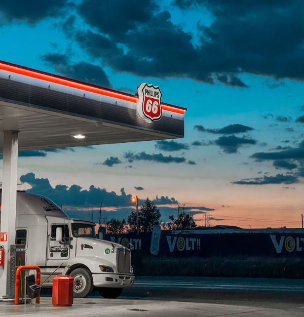ConocoPhillips to Cut Staff Again in Oil/Gas Averse Canada